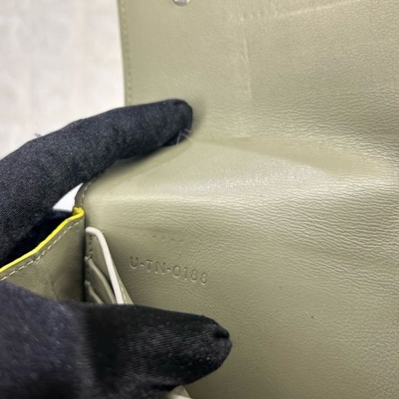 CELINE yellow patent LEATHER WALLET - Picture 12 of 12